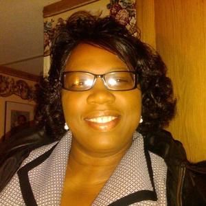 Meet your Posher, Elaine